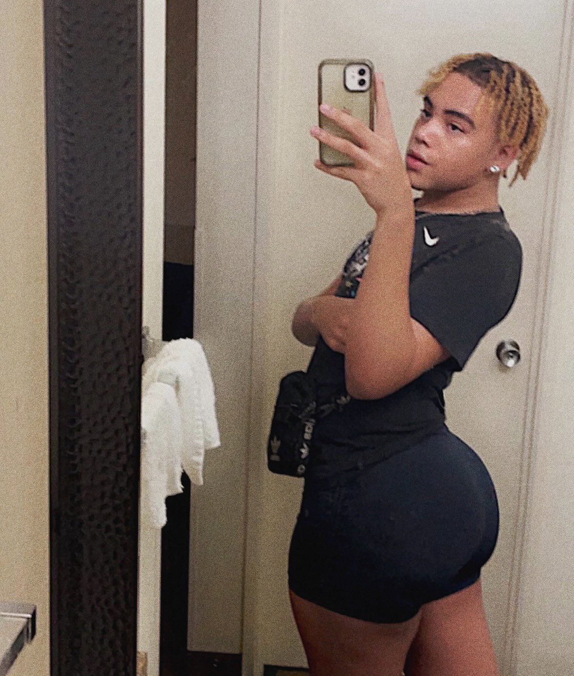 Redbone punk Mango #q9hLFOnm