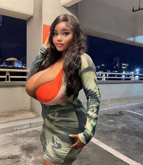 Would you hit it #YmWWN8eS