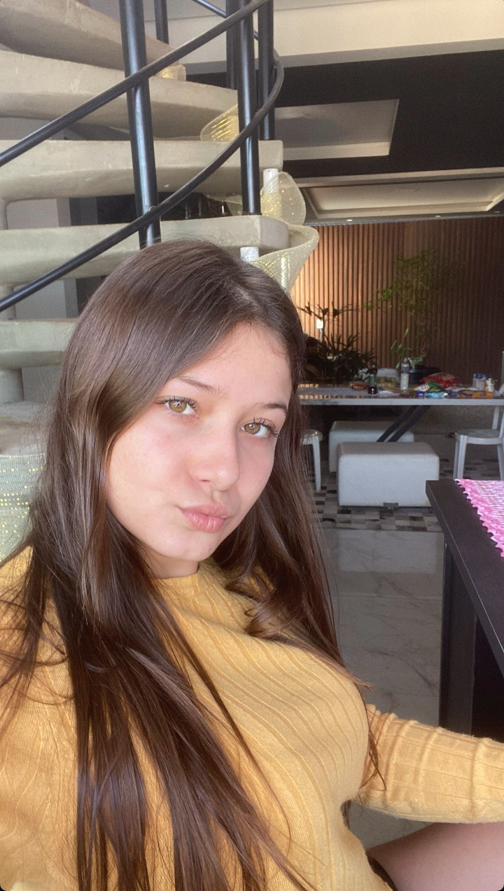 Minha deliciosa manu #66LPGOe6