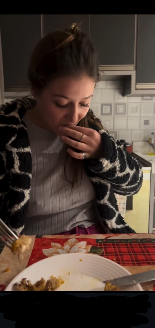 Minha deliciosa manu #zrdR0LXu