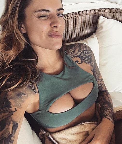 Hot german celeb got leaked on tv show. #qaMPw7A4