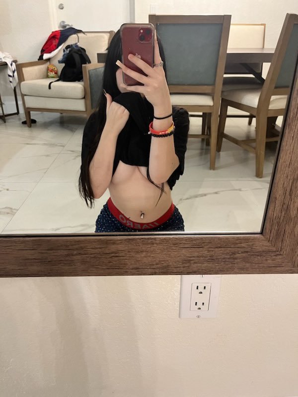 Submitted Goth Webslut Miah #2pPxenmP