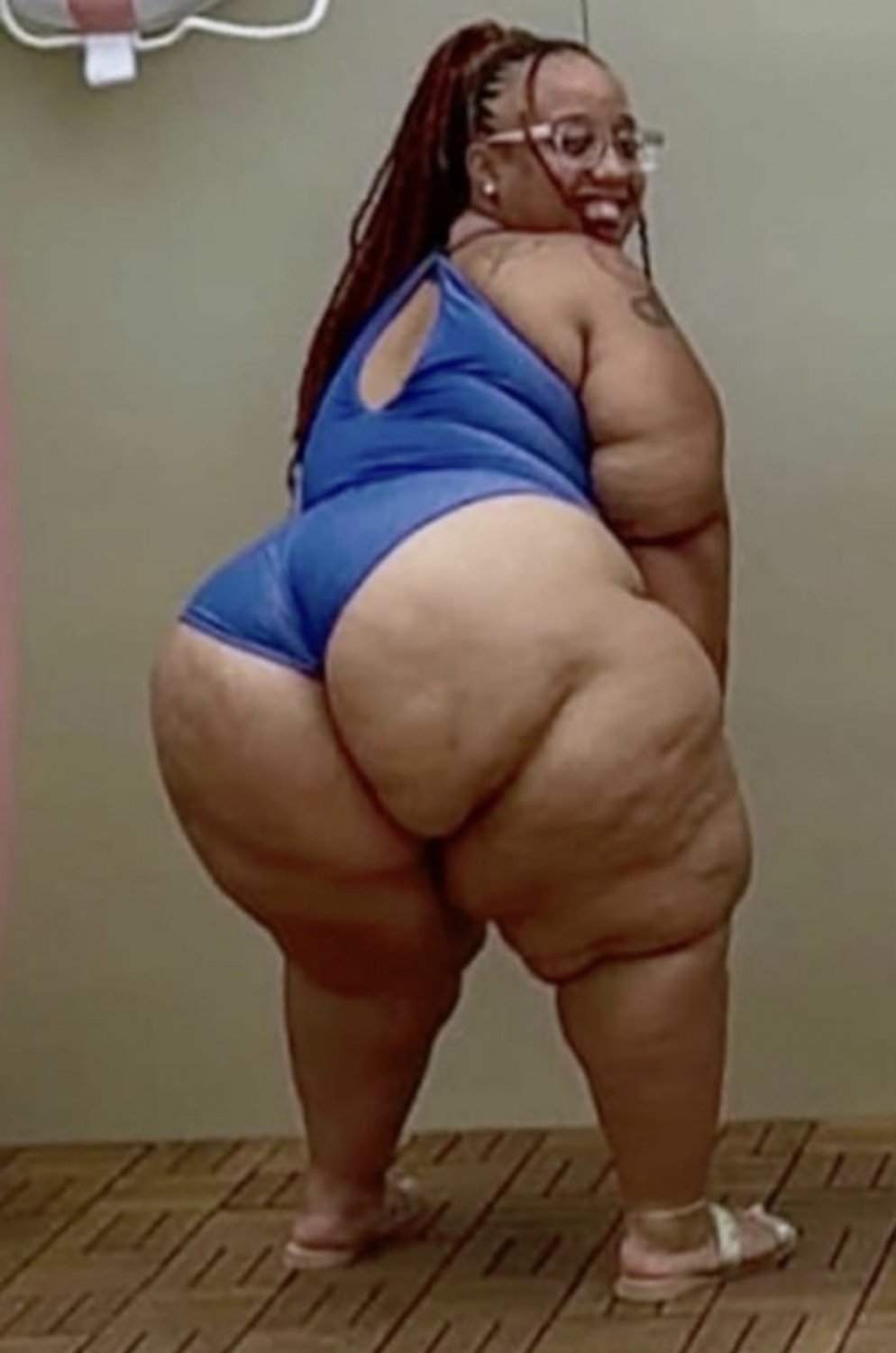 I love me a bbw with a phatazz 😍 #3aLCgwGC