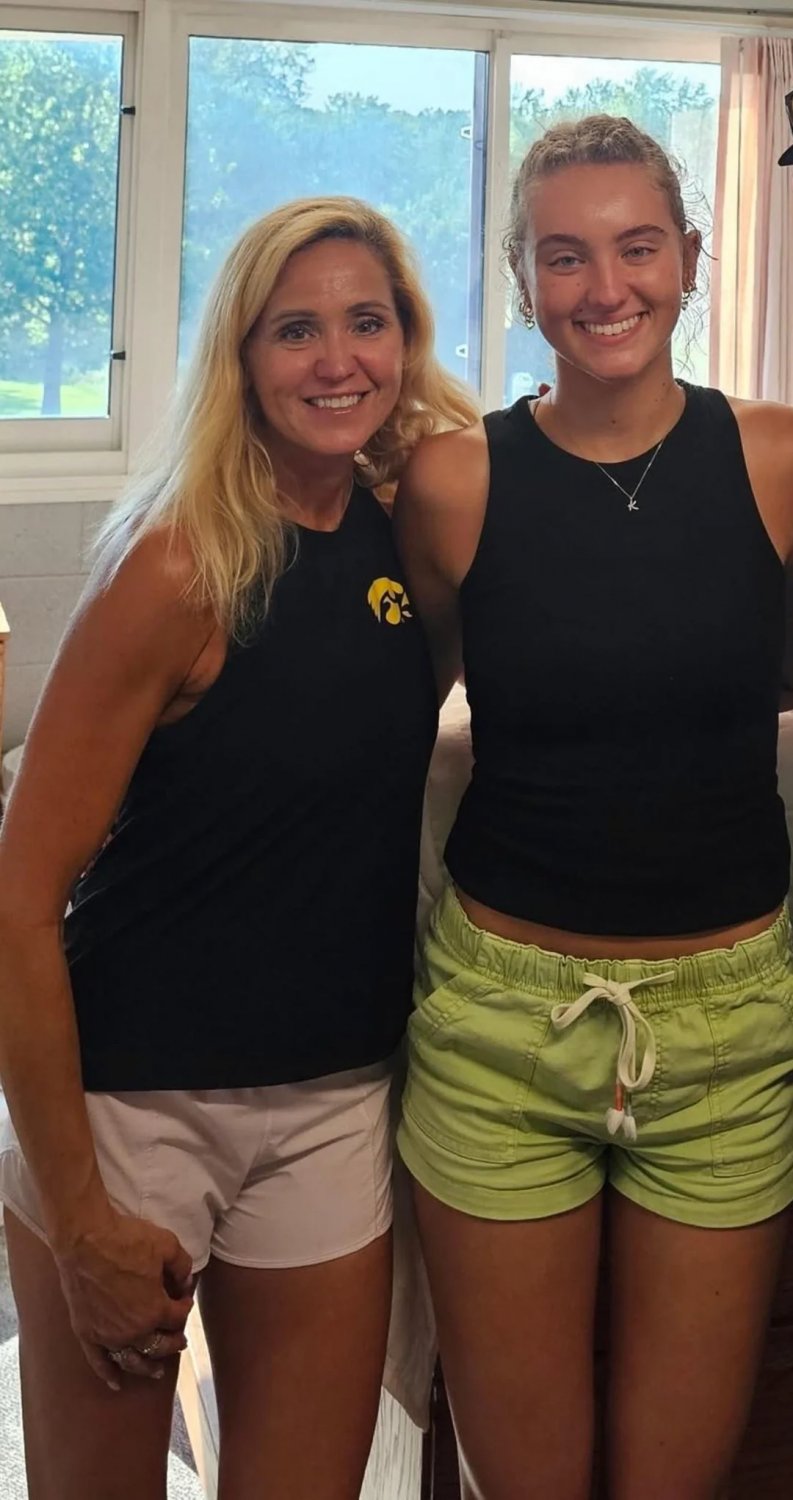 Mothers & Daughters 23Nov2025 #4Q3JULej