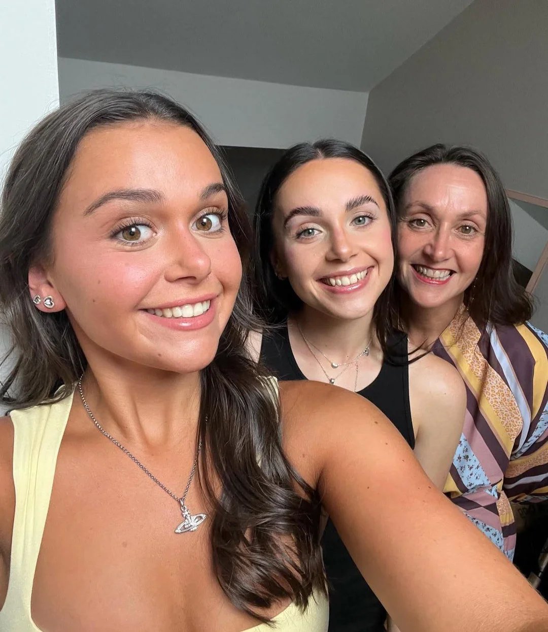 Mothers & Daughters 23Nov2025 #A2tiXruT