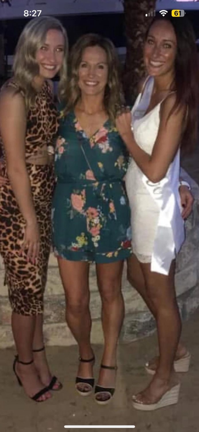 Mothers & Daughters 23Nov2025 #LX9htwkp