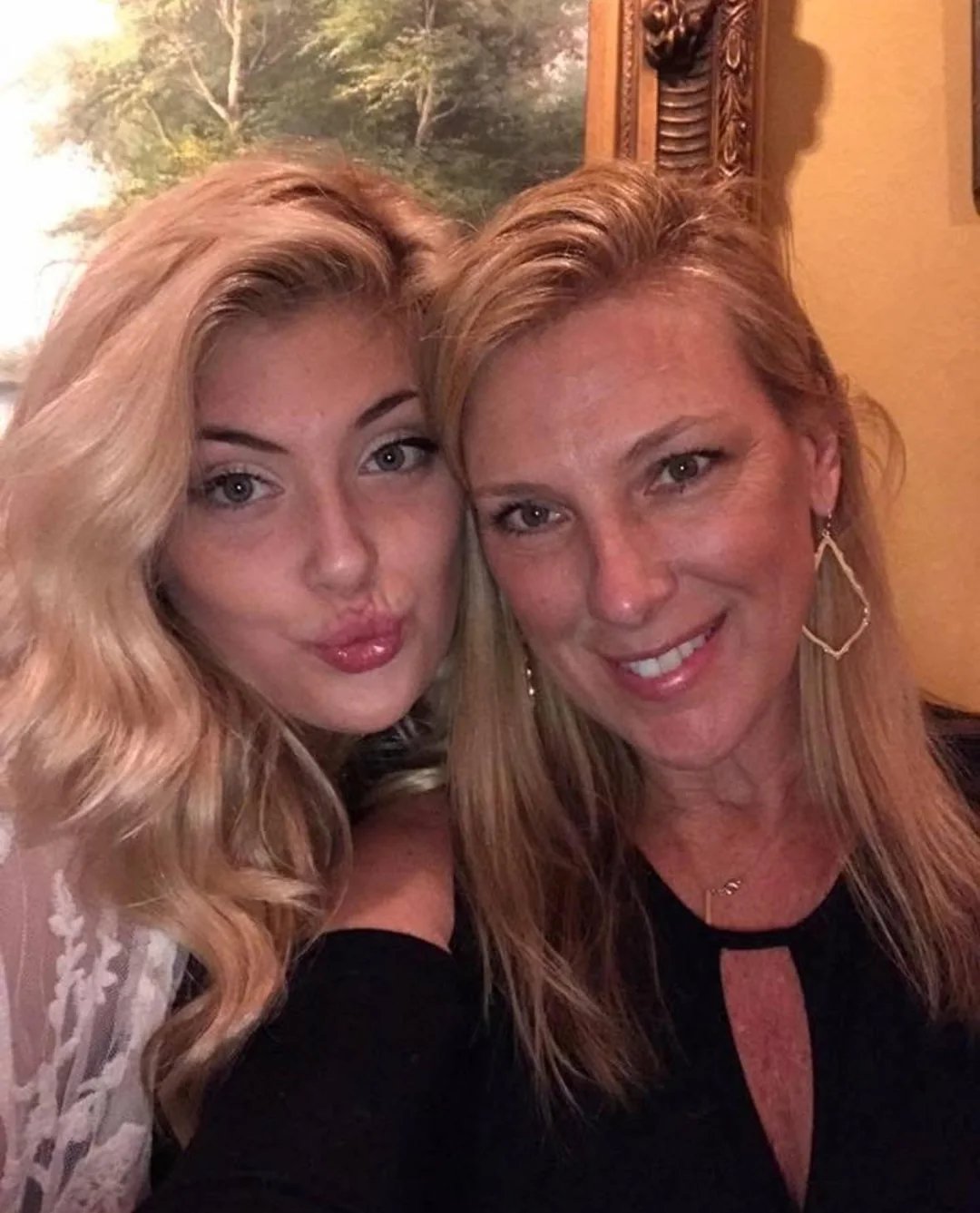 Mothers & Daughters 23Nov2025 #RCVvMbpr